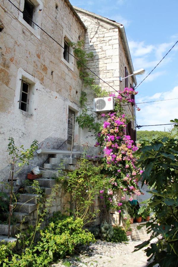 Apartments By The Sea Pucisca, Brac - 770 Exterior photo